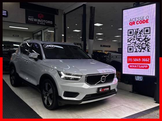 VOLVO XC40 2.0 T4 GASOLINA MOMENTUM GEARTRONIC